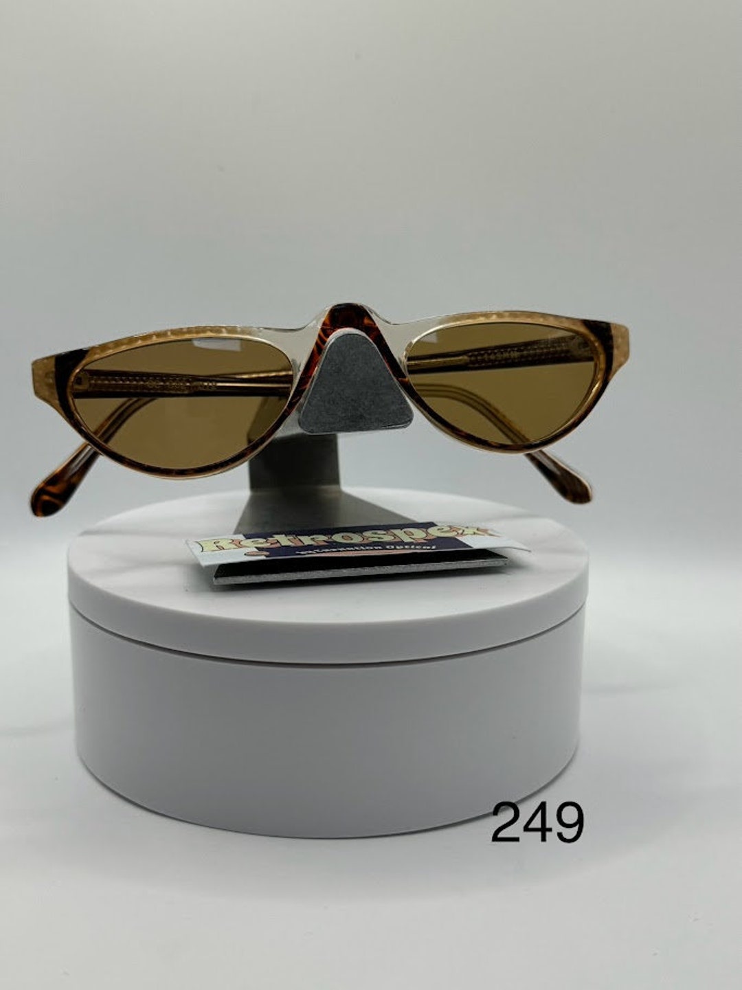 True Vintage Sunglasses | NOS | Half Eye Style | Brown Lens | Oleg Cassini Vintage Oleg Cassini Cat Eye Leopard Sunglasses France | eBay main image 2