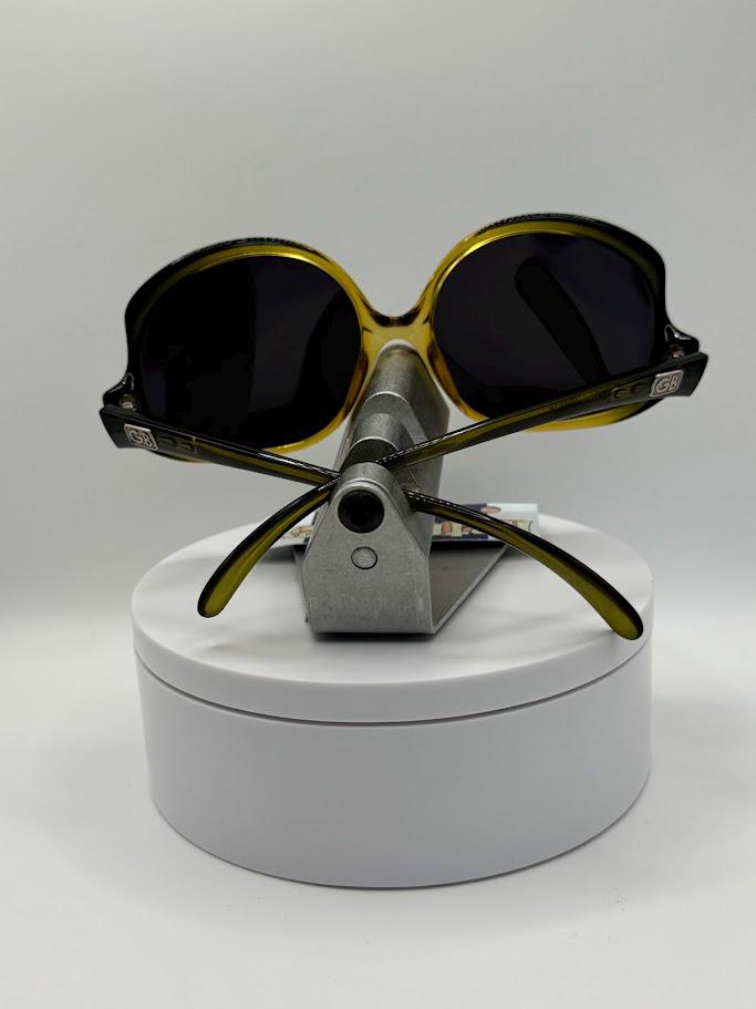 NEW Vintage Oversize Sunglasses | NOS | 70s Style | Grey Lens | Geoffrey Beene | NEW Vintage Oversize Sunglasses | NOS | 70s Style | Grey  main image 4