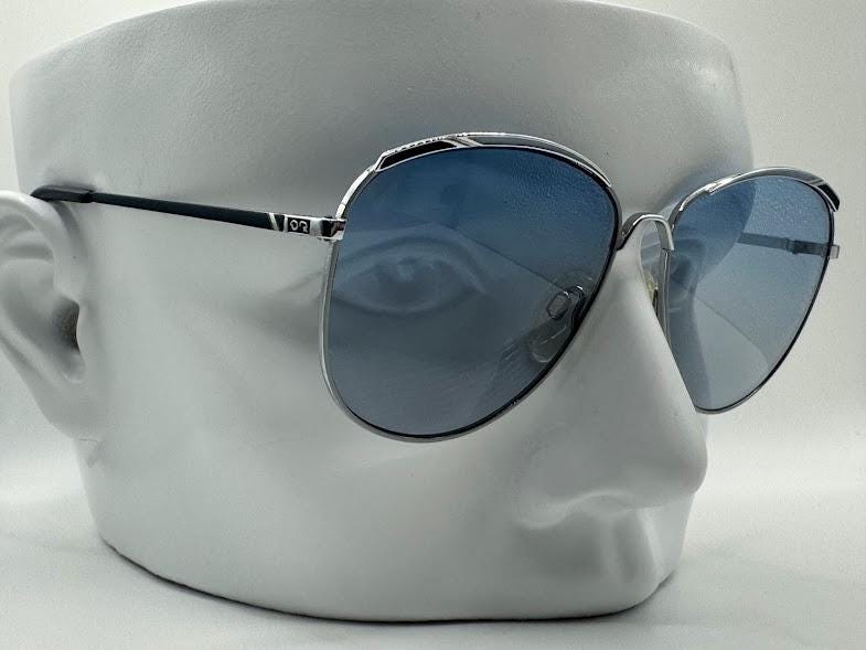NEW Vintage Oversize Sunglasses | Non RX Blue Fade Lens Oscar de la Renta 1980s Blue 1980s Vintage Eyeglasses Sunglasses for sale | eBay main image 4