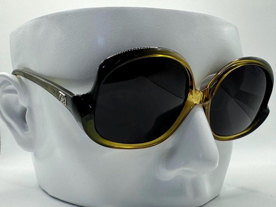 NEW Vintage Oversize Sunglasses | NOS | 70s Style | Grey Lens | Geoffrey Beene | NEW Vintage Oversize Sunglasses | NOS | 70s Style | Grey  main image 2