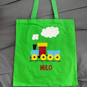 Sac fourre-tout train pour enfants, mignon sac train personnalisé pour enfants avec nom pour l'école, sac maternelle personnalisé avec vinyle htv, sac fourre-tout Choo Choo