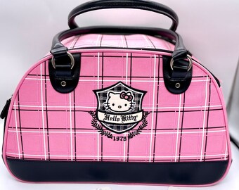 hello kitty pet carrier