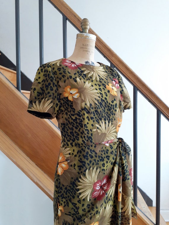 Lounge Lola - Vintage Leopard and Tropical Floral 
