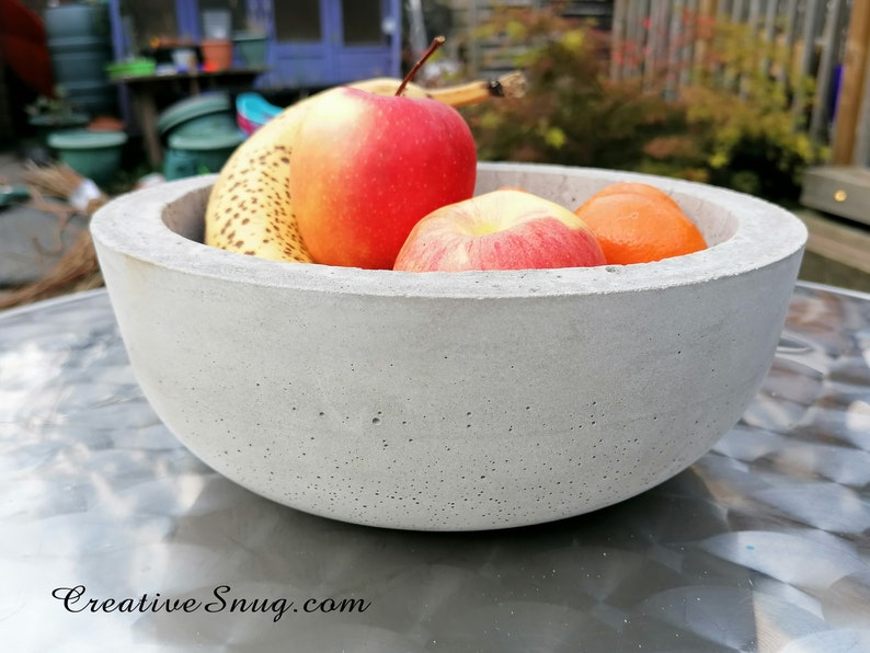 Concrete fruit bowl bird bath Minimalist Concrete
