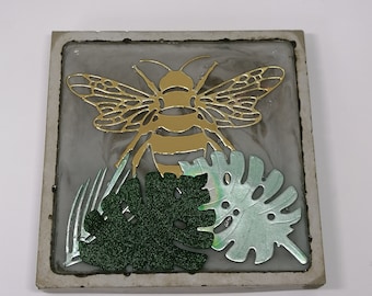 Beautiful Handmade Concrete and Resin Coaster | Green and Gold Bee and Leaves | Trinket Dish