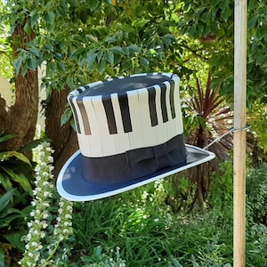 Finest hand picked cowhide black & white leathers keyboard pattern honkytonk / piano man gig / musicians Top hat