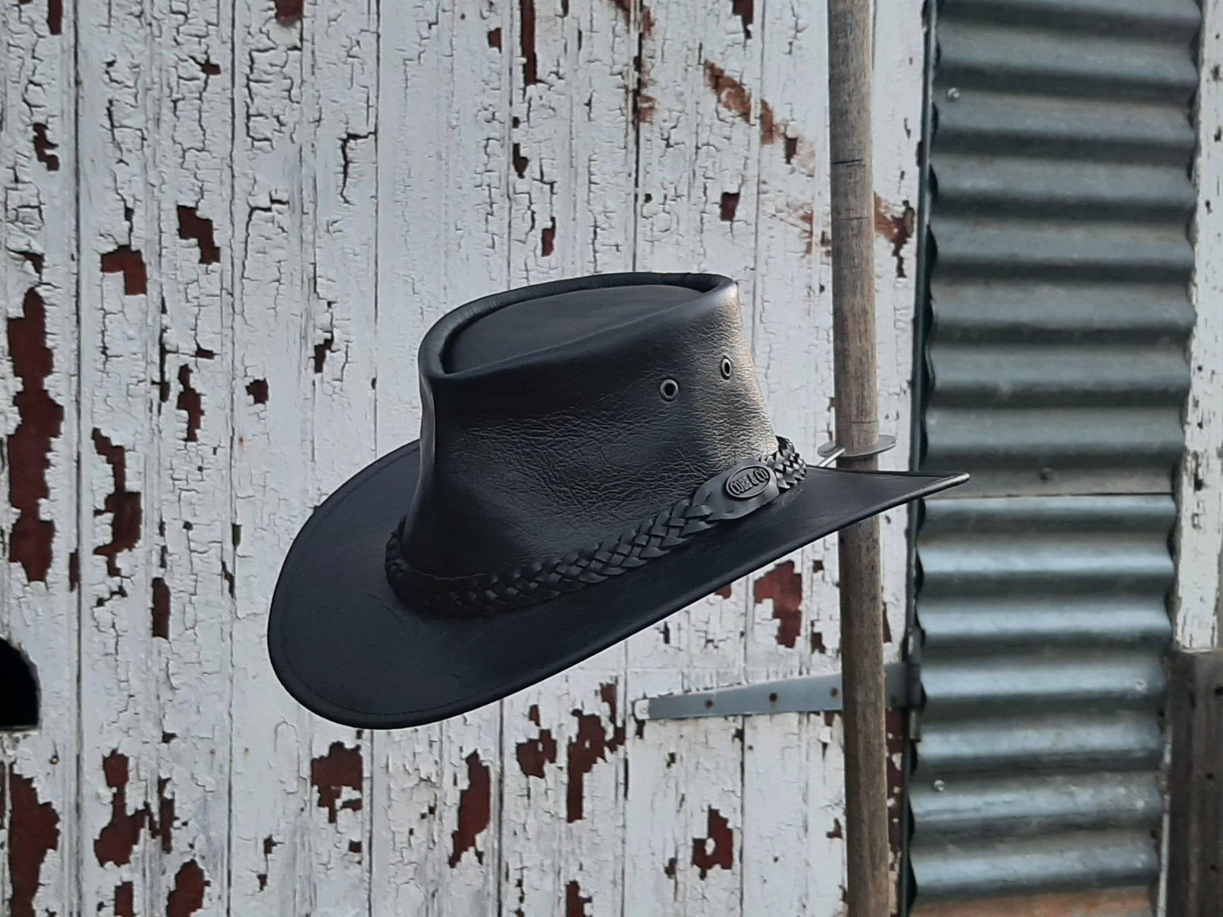 Chapeau en cuir de kangourou Barmah 1018 Kangaroo Crackle / marron