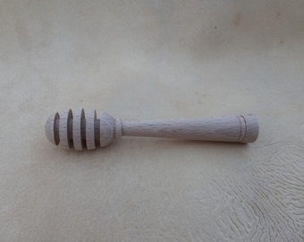 Wooden honey dipper