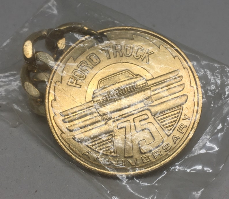 Custom Stainless Steel Keychain For Dodge Ram Enthusiasts