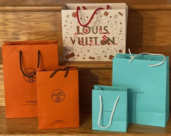 Designer Shopping Paper Bags; Paper Gift bags; Merchandise bags