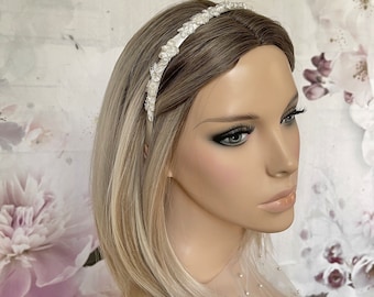 Noble bridal headband pearls lace ivory wedding hair accessory minimalist communion festive simple boho