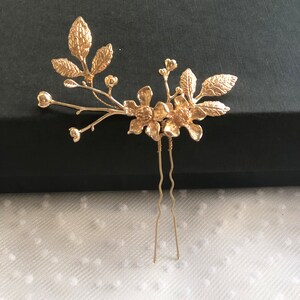 Braut Haarnadel Blumen goldfarben schlicht minimalistisch edel Haarschmuck Hochzeit Kopfschmuck Bild 8