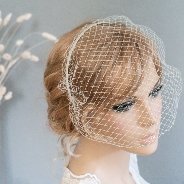 Braut Schleier Haarreif Haarschmuck ivory Hochzeit Kopfschmuck minimalistisch Standesamt Trauung