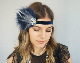 Élégant bandede de cheveux flapper 20s bleu foncé Great Gatsby party headpiece plumes art déco
