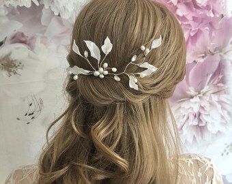 Bridal hair comb freshwater pearls leaves hair tendril elegant hair accessories wedding headpiece