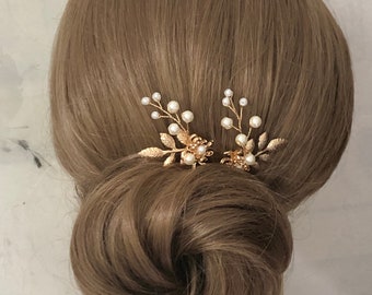 Braut Haarnadel Blumen goldfarben Perlen Blätter schlicht minimalistisch edel Haarschmuck Hochzeit Kopfschmuck