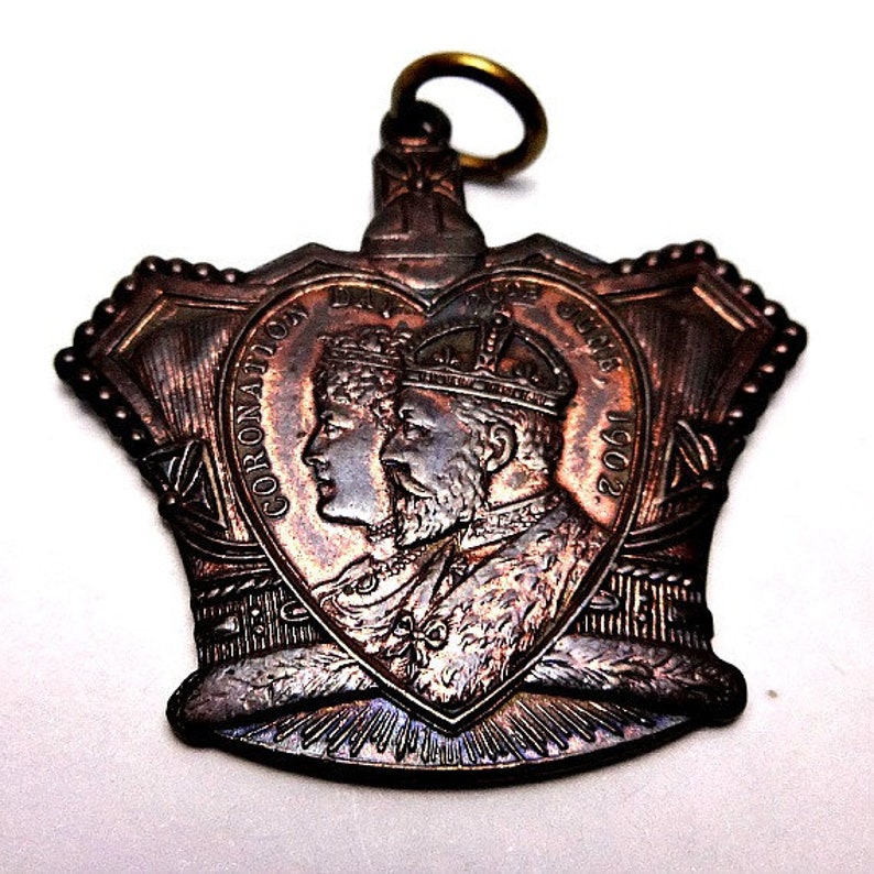 King Edward VII Children/'s Fete Coronation 1902 Antique Pendant Glasgow Scotland Souvenir Medal Queen Alexandra Antique Royal Crown