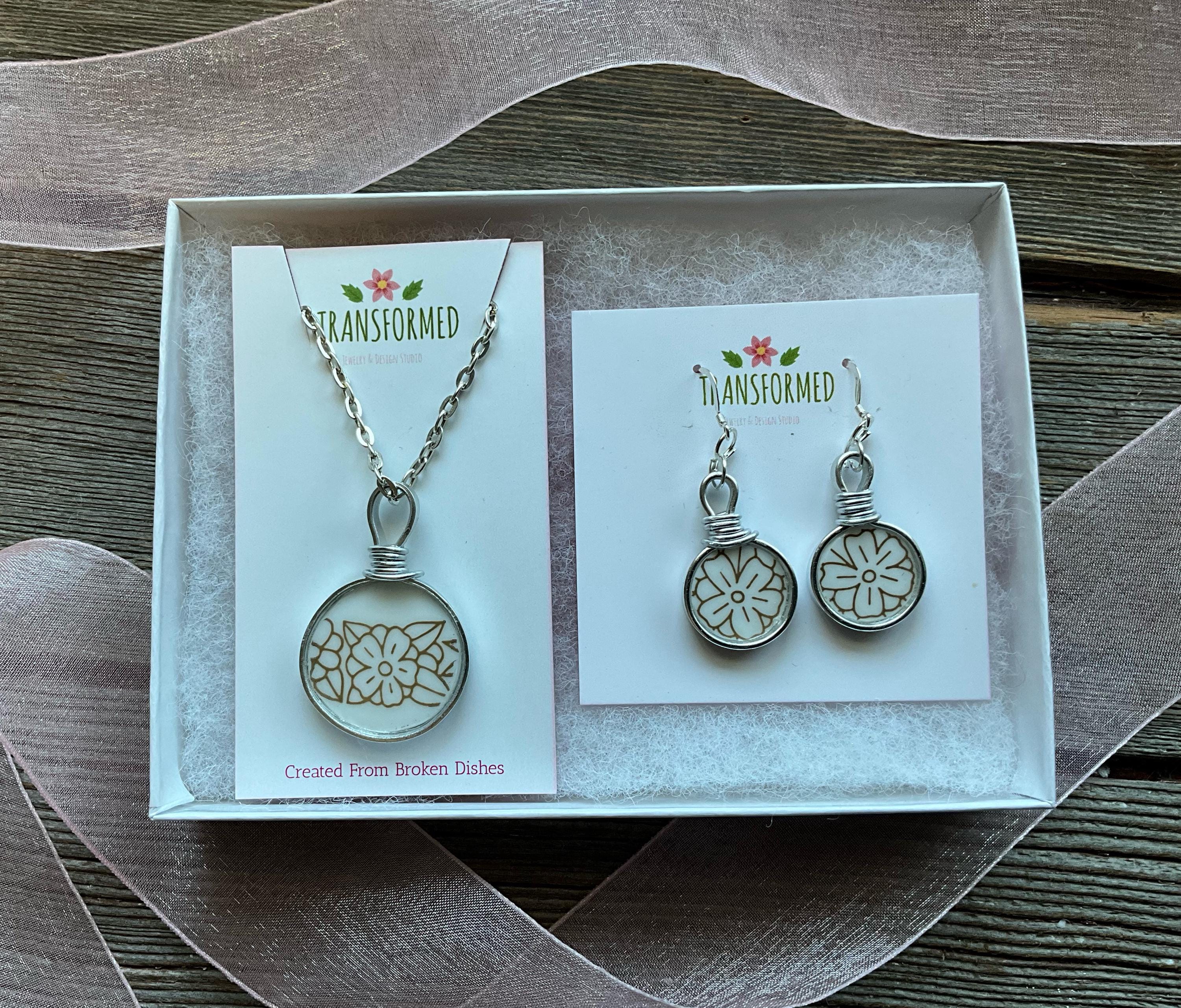 Woodland Brown Corelle Broken Dishes Necklace and Earring Set.  Matching necklace with earrings made from a broken corelle plate