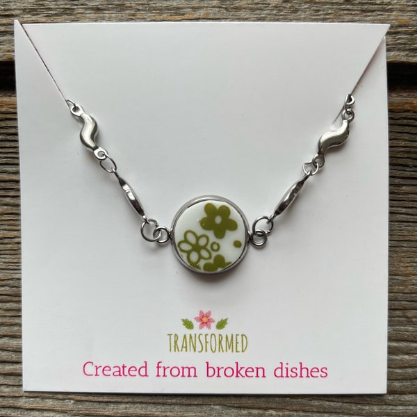 Crazy Daisy - broken china bracelet. Stainless steel dangly style bracelet with 12mm broken china setting - pyrex jewelry