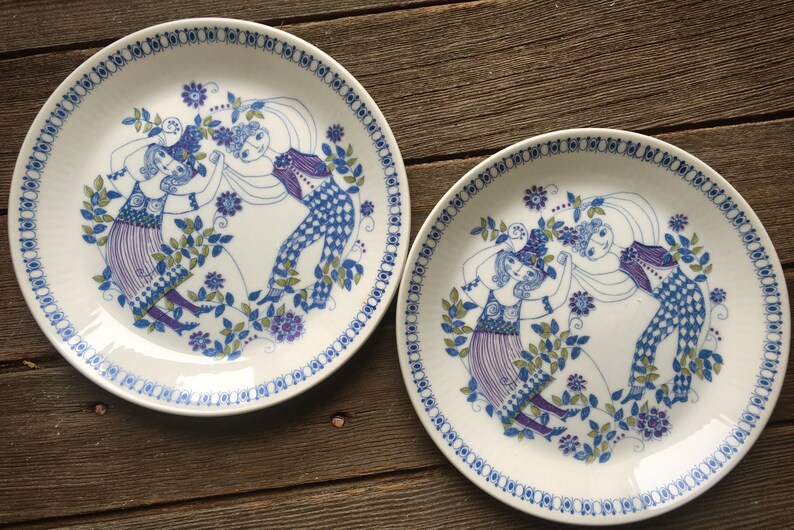 Lotte Norwegian Broken Dishes Necklace Made From Broken Lotte Plate