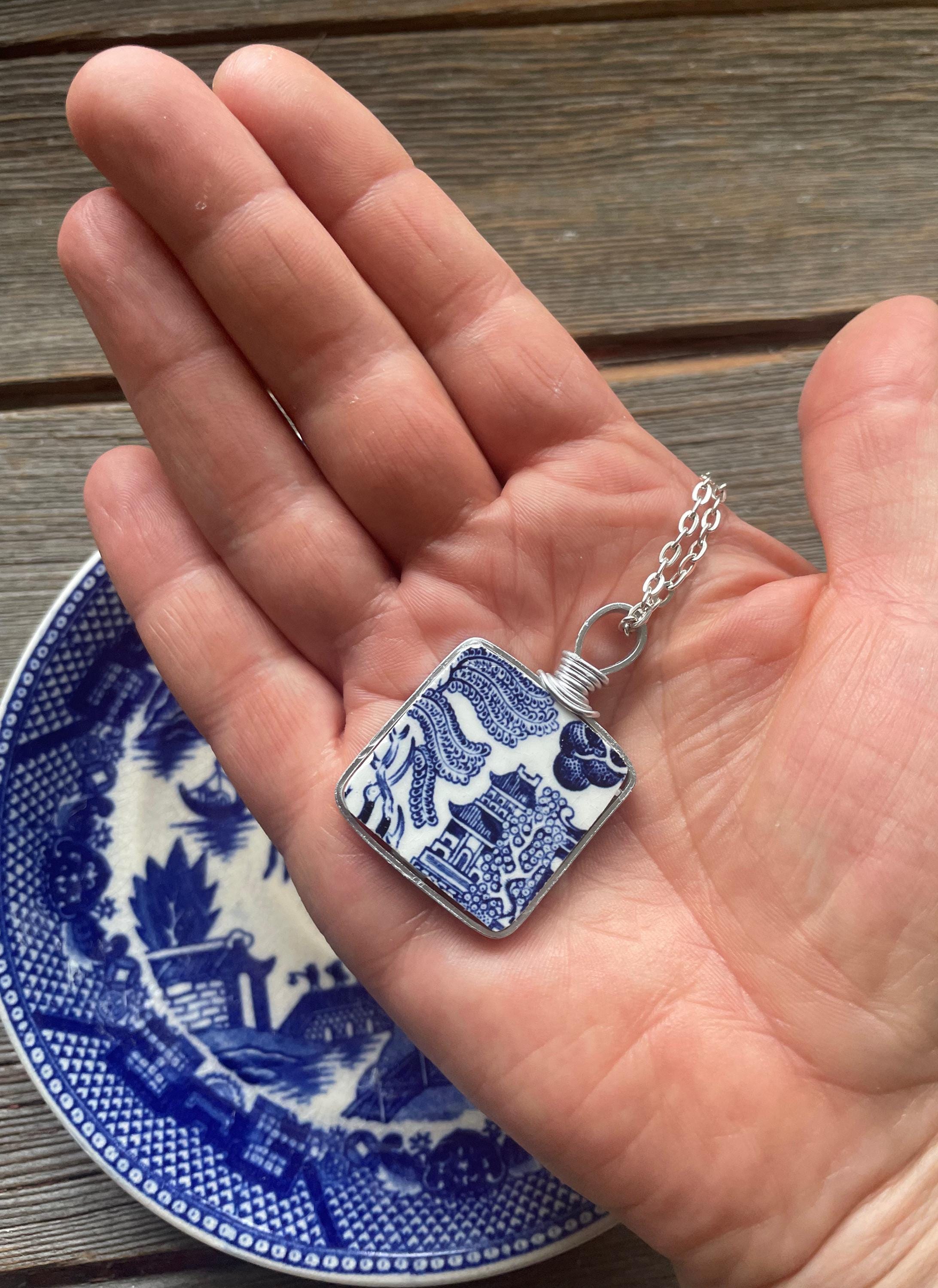 Blue Willow - (johnson Bros) Broken China Necklace - Blue Blue Willow - (johnson Bros) Broken China Necklace - Blue