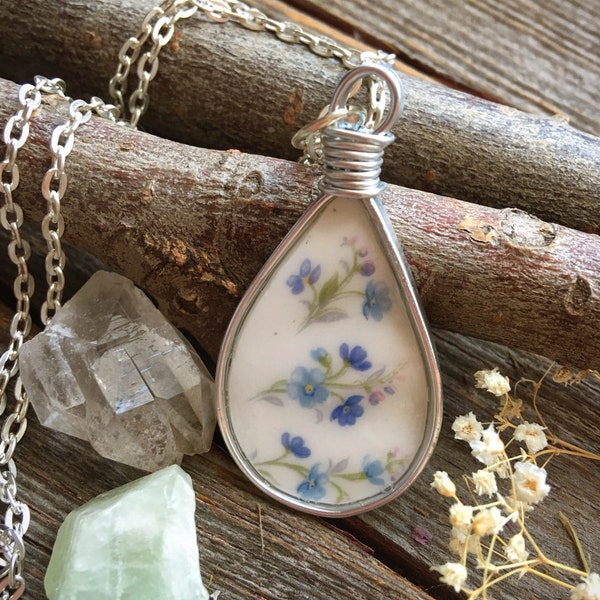 Memory Lane Broken Dishes Necklace - made from Royal Albert  Memory Lane China , bone china necklace,  - broken china pendant