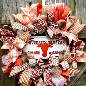Texas Longhorn Wreath, Longhorn wreath, University of Texas