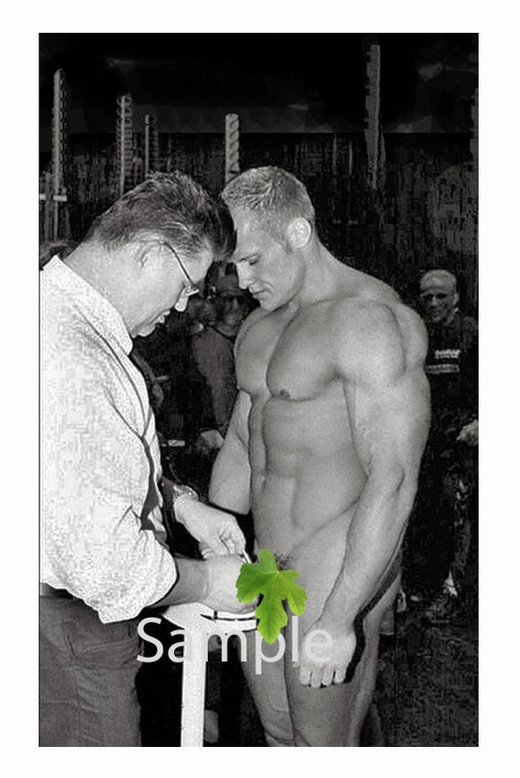 Vintage Photo Reprint Muscular Beefy Nude Man Boxer Weighs in Before a  Fight 102