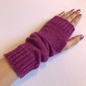 Ladies Wrist Warmers / Fingerless Gloves /  Soft Lambswool ribbed knitted hand warmers for women - Available in many colours.