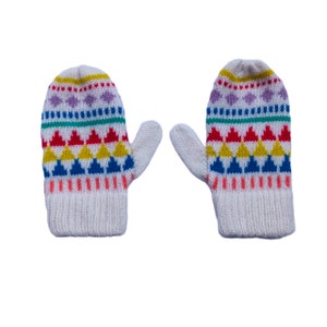 Kids Mittens - White Geometric Fairisle Lambswool Knitted Mittens on a String - 3 Sizes / Childrens Gloves / Toddler Mittens