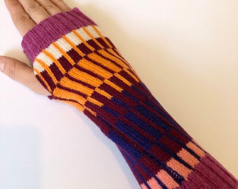 Wrist Warmers / Ladies Fingerless Gloves / Winter Mittens / Adult Size Handmade Knitted Lambswool Cosy Accessories