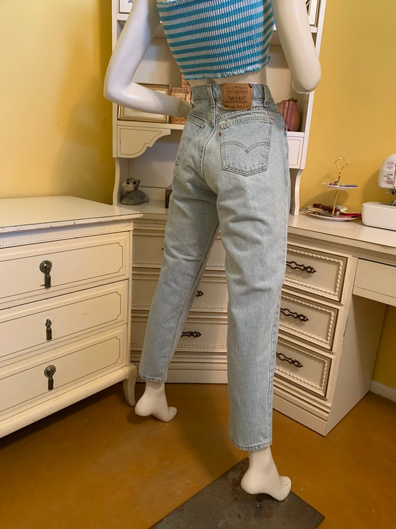 Vintage Levi’s loose fit jeans - image 4