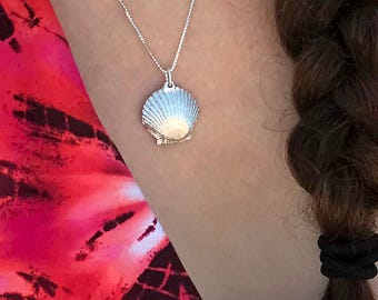 Camino de Santiago Silver Scallop Shell Necklace. Women's Jewelry, Pilgrimage Memento Gift, Wife, Friend