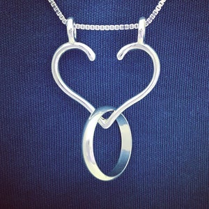 Collier support bague argent LG ou SM HEART, support bague de mariage, bague de fiançailles support collier cadeau support pour infirmière médecin Ali C Art