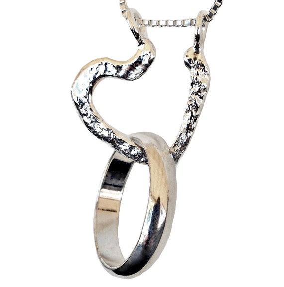 14K white gold twisted wire ring holder necklace | Fruugo UK