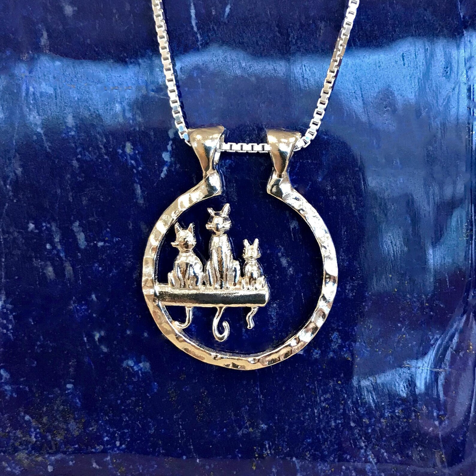 Silver Three Cats Ring Holder Necklace: Wedding, Engagement Band Keeper ...