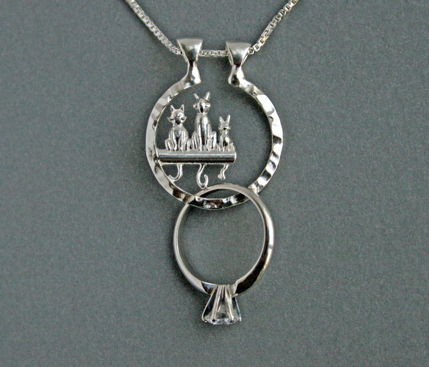Silver Three Cats Ring Holder Necklace: Wedding, Engagement Band Keeper ...