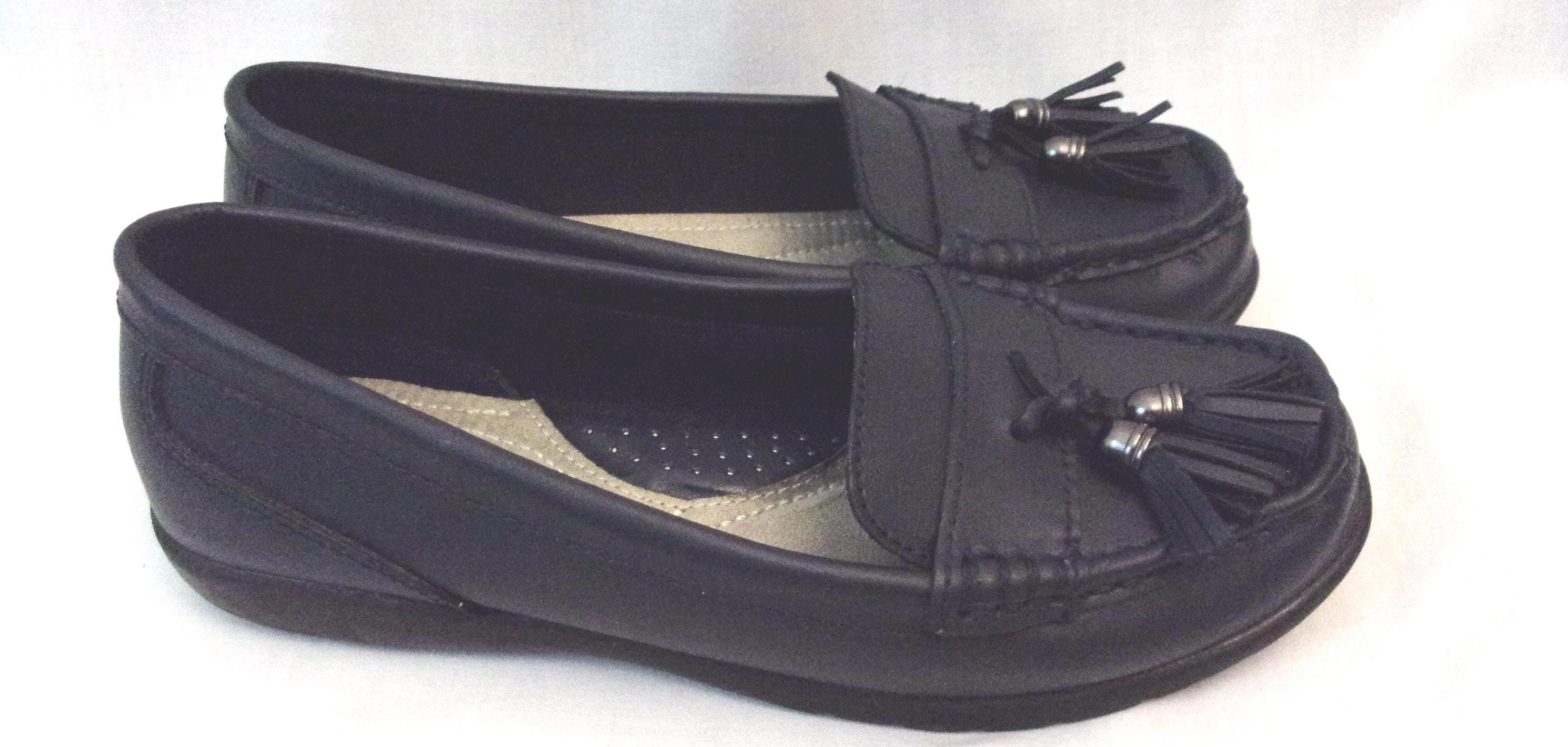 Thom Mcan Caeley Navy Leather Loafers Size Women 7W Tassels Slip