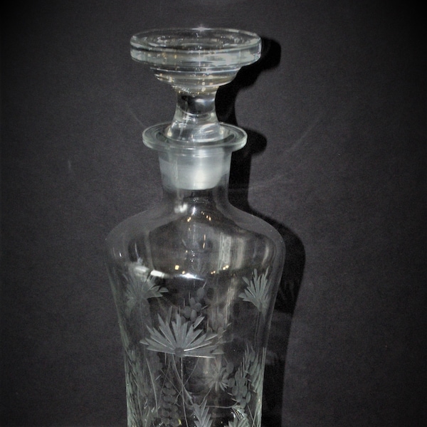 Vintage Decanter, Large Etched Glass Decanter 12 1/2" Tall w Heavy Glass Bottom Large Round Stopper, Barware, Wine Decanter, 1970's - 1980's