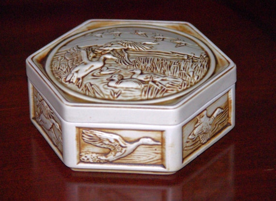 Ceramic Trinket Box, Jewelry Box, Avon Octagonal … - image 1