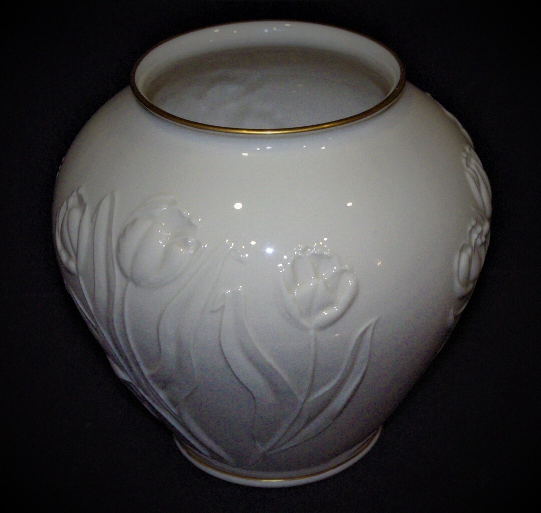 Vintage Lenox Masterpiece Tulips Globe Vase W 24k Gold Trim in Bone