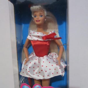 1995 Valentine Barbie - Etsy