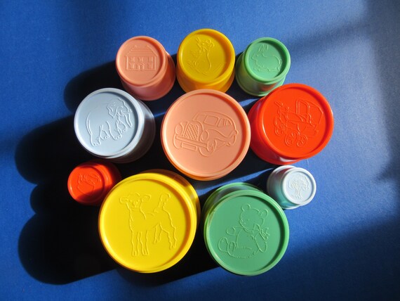 Fisher price hotsell building beakers