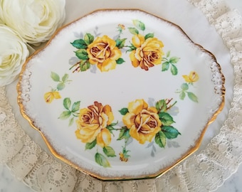 Plato para pastel/aperitivo Royal Stafford Royal Rose con asa, porcelana fina, fabricado en Inglaterra, rosas amarillas grandes, detalles dorados cepillados, estilo vintage para fiestas de té.