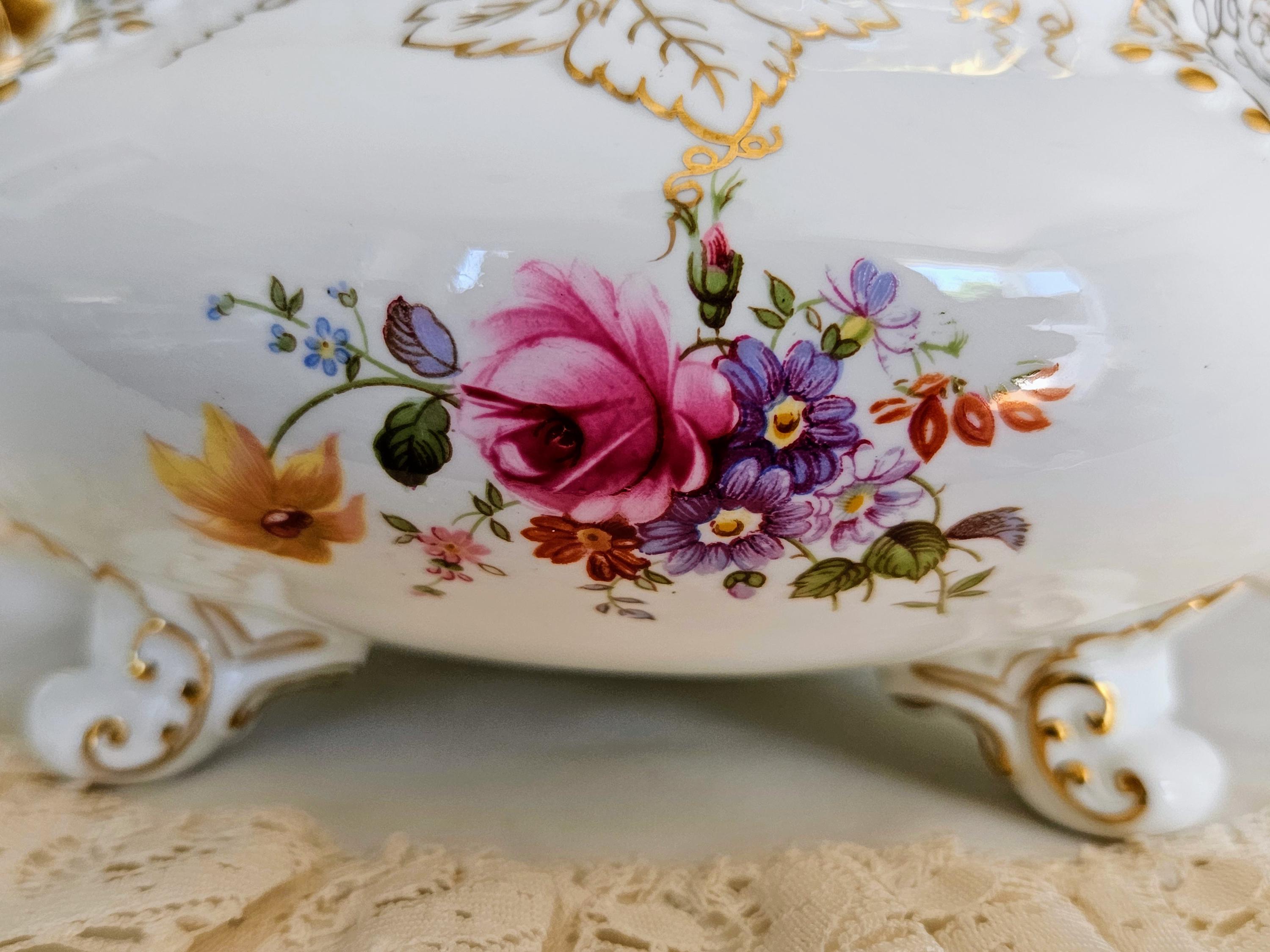 Royal Crown Derby Vine (posie Center) Covered Vegetable/rice