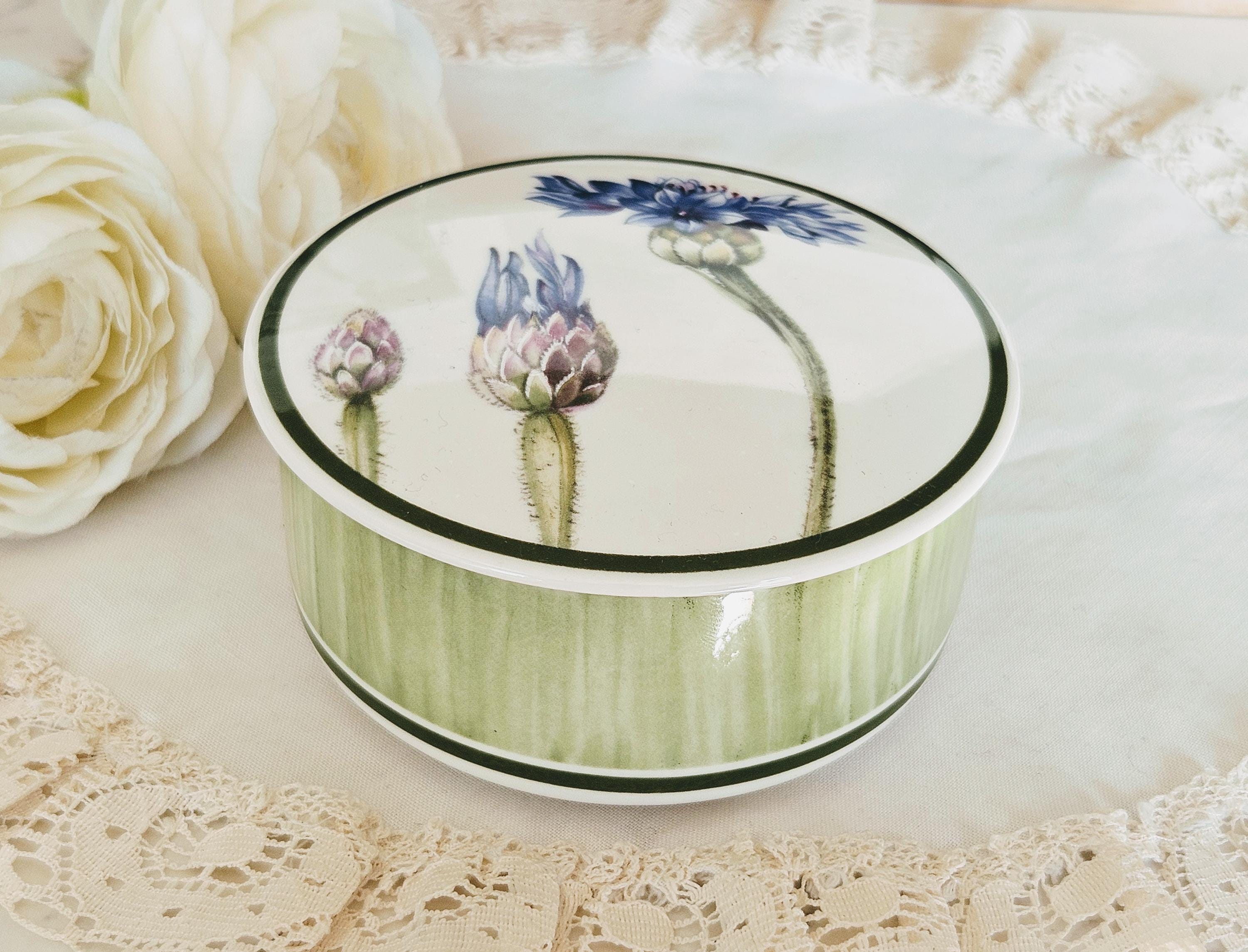 Vintage Villeroy and Boch Flora Candy Box/jewelry Box, Fine China