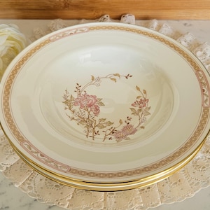 Royal Doulton Lisette, The Romance Collection, Rimmed Soup Bowls, Bone China Made in England, H.5082, vintage dinnerware