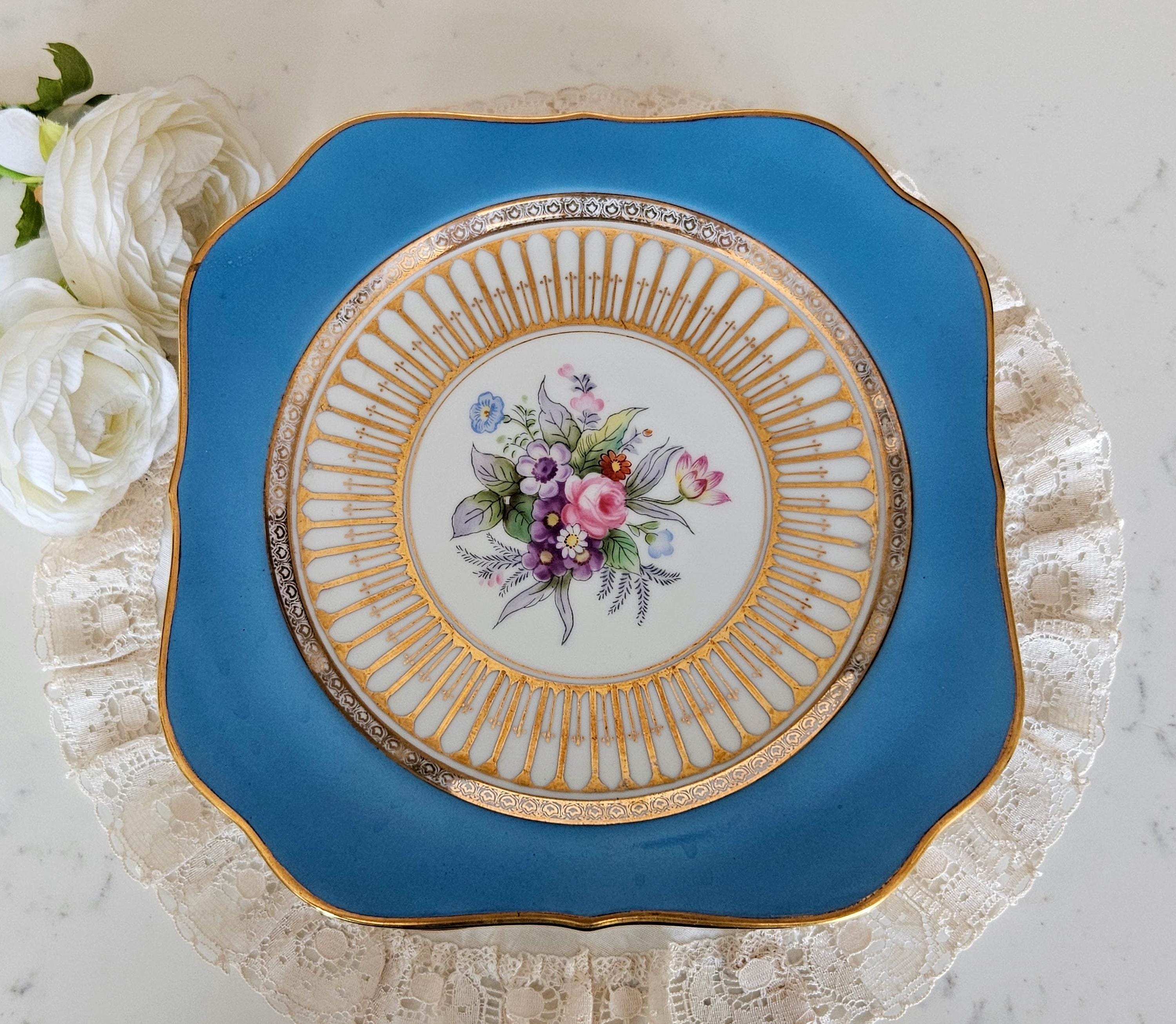 ノリタケの、ケーキ皿です、７枚あります。 ノリタケ 日本製 7 3/4インチ サラダ/ケーキプレート 8枚セット 磁器製