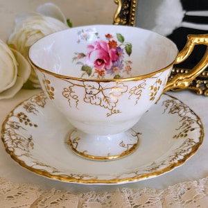 Vintage Royal Crown Derby Vine (Posie Center) Teacup and Saucer Set, Fine Bone China Made in England, vintage tea party, china replacement