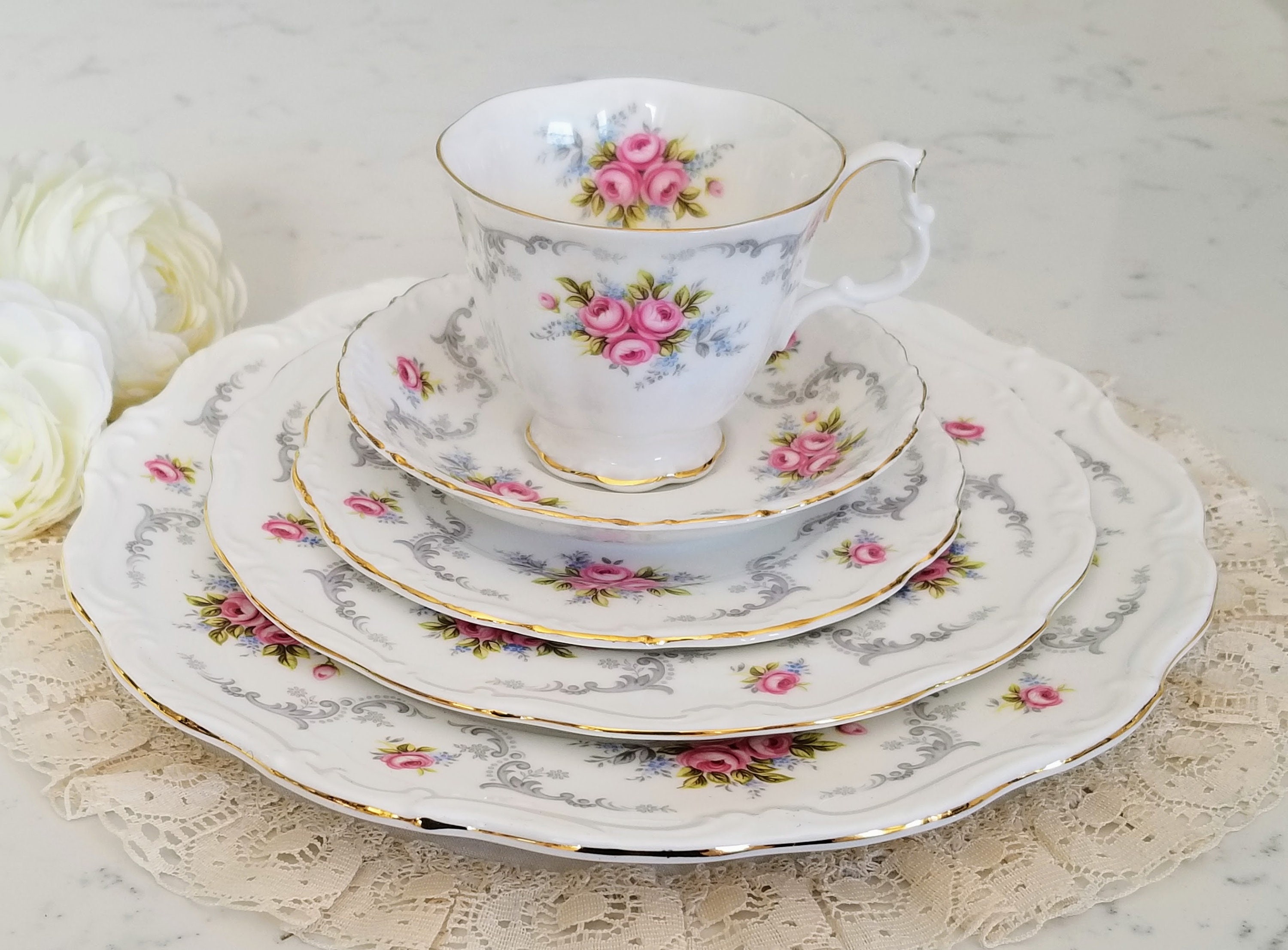 Vintage Royal Albert Tranquility 5 Pieces Place Settings Bone